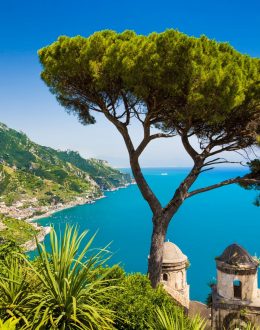 Reizen naar de kust van Amalfi